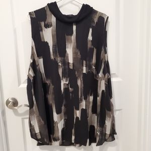 Zipper Back Flowing Vera Wang Blouse